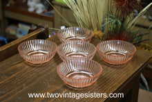Load image into Gallery viewer, Anchor Hocking Queen Mary Pink Dessert Bowl Set