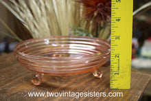 Load image into Gallery viewer, Anchor Hocking Queen Mary Pink Footed Dish
