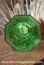 Load image into Gallery viewer, Anchor Hocking Grapes Green Glass Vase