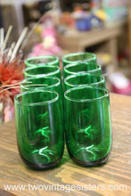 Load image into Gallery viewer, Anchor Hocking Green Poly Poly Juice Glasses
