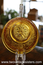 Load image into Gallery viewer, Anchor Hocking Sandwich Desert Gold Berry Bowl