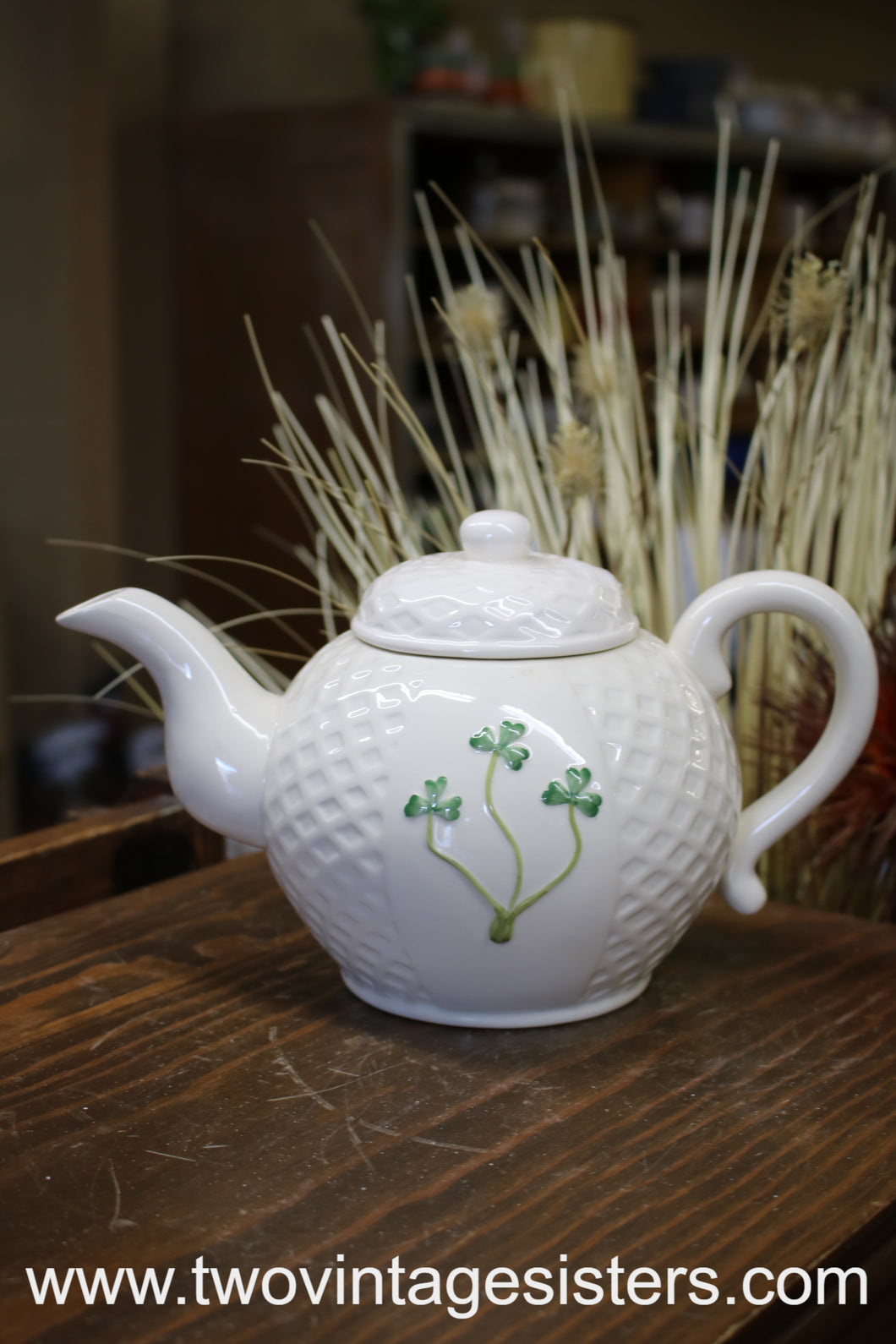 Green Clover Basket Weave Teapot