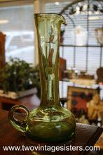Load image into Gallery viewer, Indiana Glass Bischoff Mid Century Green Glass Vase
