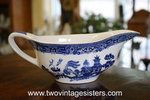 Load image into Gallery viewer, Johnson Bros England Blue Willow Gravy Boat
