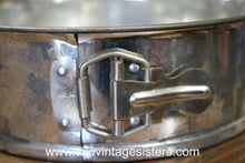 Load image into Gallery viewer, Kaiser Spring Form Cheesecake Pan - Vintage Kitchen