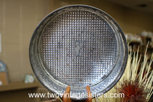 Load image into Gallery viewer, Kaiser Spring Form Cheesecake Pan - Vintage Kitchen