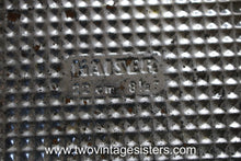 Load image into Gallery viewer, Kaiser Spring Form Cheesecake Pan - Vintage Kitchen