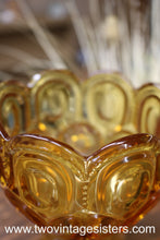 Load image into Gallery viewer, L.E Smith Amber Moon Stars Glass Compote