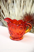 Load image into Gallery viewer, L.E Smith Glass Amberina Sugar Creamer - Vintage Glass
