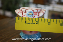 Load image into Gallery viewer, Lefton Miss Daisy Ceramic Condiment Shaker