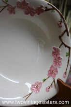 Load image into Gallery viewer, Metlox Poppytrail Peach Blossom Vegetable Bowl