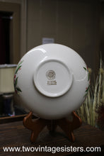 Load image into Gallery viewer, Universal Potteries Wood Vine Salad Serving Bowl