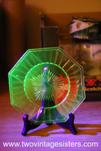 Load image into Gallery viewer, Uranium Octagon 7 Inch Salad Plate Set of 4