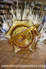 Load image into Gallery viewer, Viking Georgian Glass Art Amber Basket
