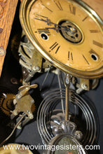 Load image into Gallery viewer, WM L Gilbert Clock Co Capitol No 45
