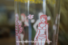 Load image into Gallery viewer, Betty &amp; Veronica Fashion Show Archie &amp; Gang Glass
