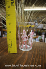 Load image into Gallery viewer, Betty & Veronica Fashion Show Archie & Gang Glass