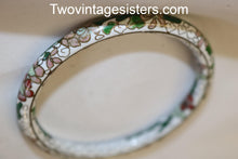 Load image into Gallery viewer, Vintage Cloisonné White Bangle Flowers  
