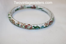 Load image into Gallery viewer, Vintage Cloisonné White Bangle Flowers  
