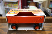 Load image into Gallery viewer, Ertl Die Cast Implement Wagon