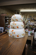 Load image into Gallery viewer, Nesting Bowls Halls Superior Kitchenware Jewel Tea Autumn Leaf