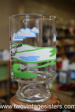 Load image into Gallery viewer, Looney Toons 1995 Bugs Bunny Golfing Glass Cup