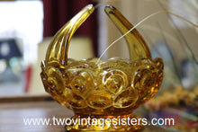Load image into Gallery viewer, L.E Smith Moon and Star Glass Vintage Amber Basket