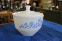 Load image into Gallery viewer, Vintage Federal Glass 1 1/2 Qt Mixing Bowl Blue Floral FEG29