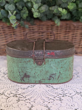 Load image into Gallery viewer, Antique/Vintage Handy Lunch Pail
