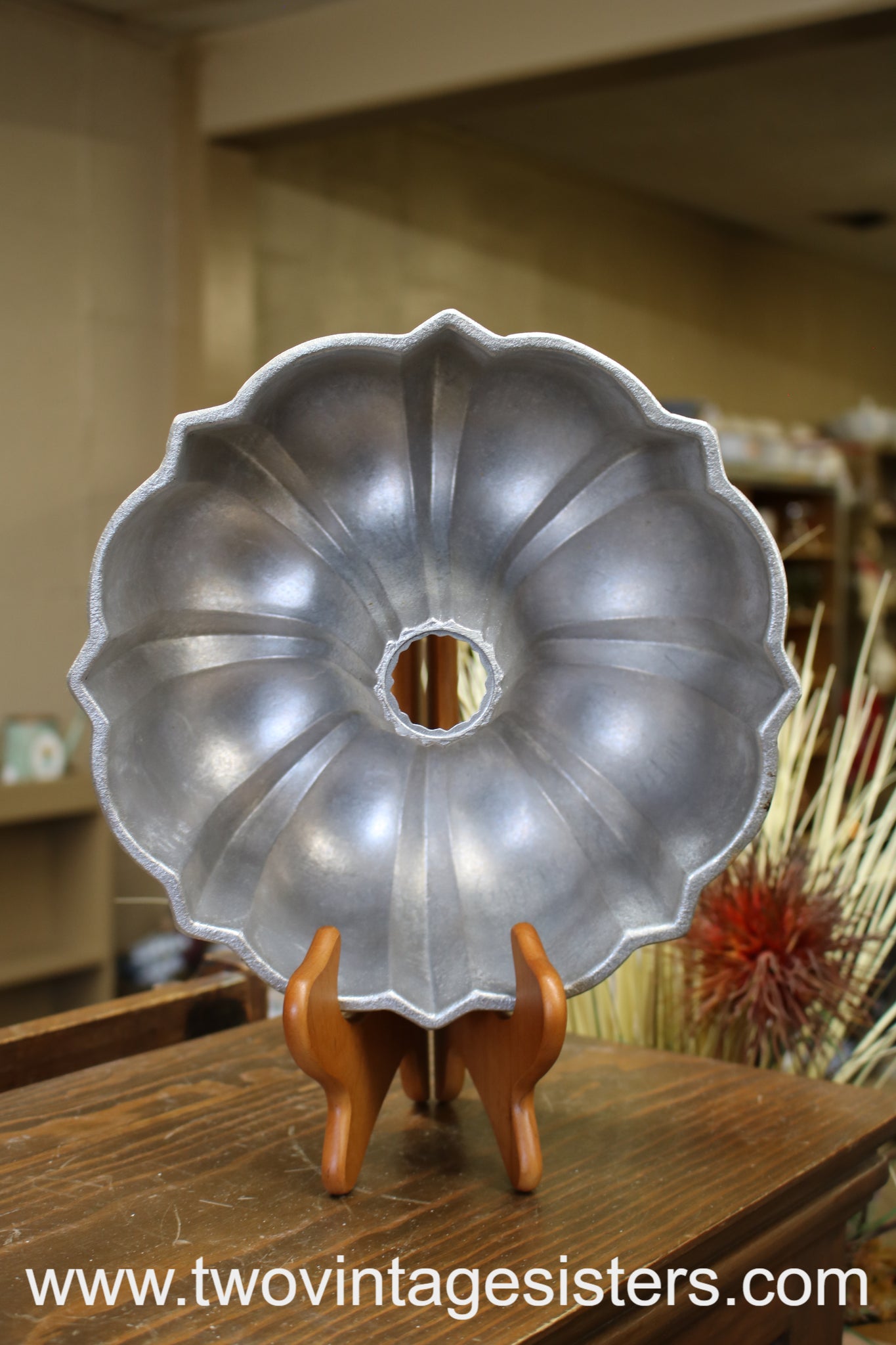 Vintage Aluminum Orange Bundt Cake Pan