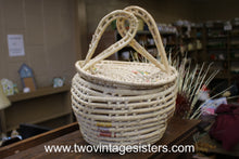 Load image into Gallery viewer, Grass Coil Lidded Wicker Basket
