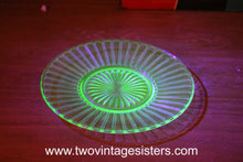 Load image into Gallery viewer, Hazel Atlas Uranium Glass 8&quot; dinner plates pair
