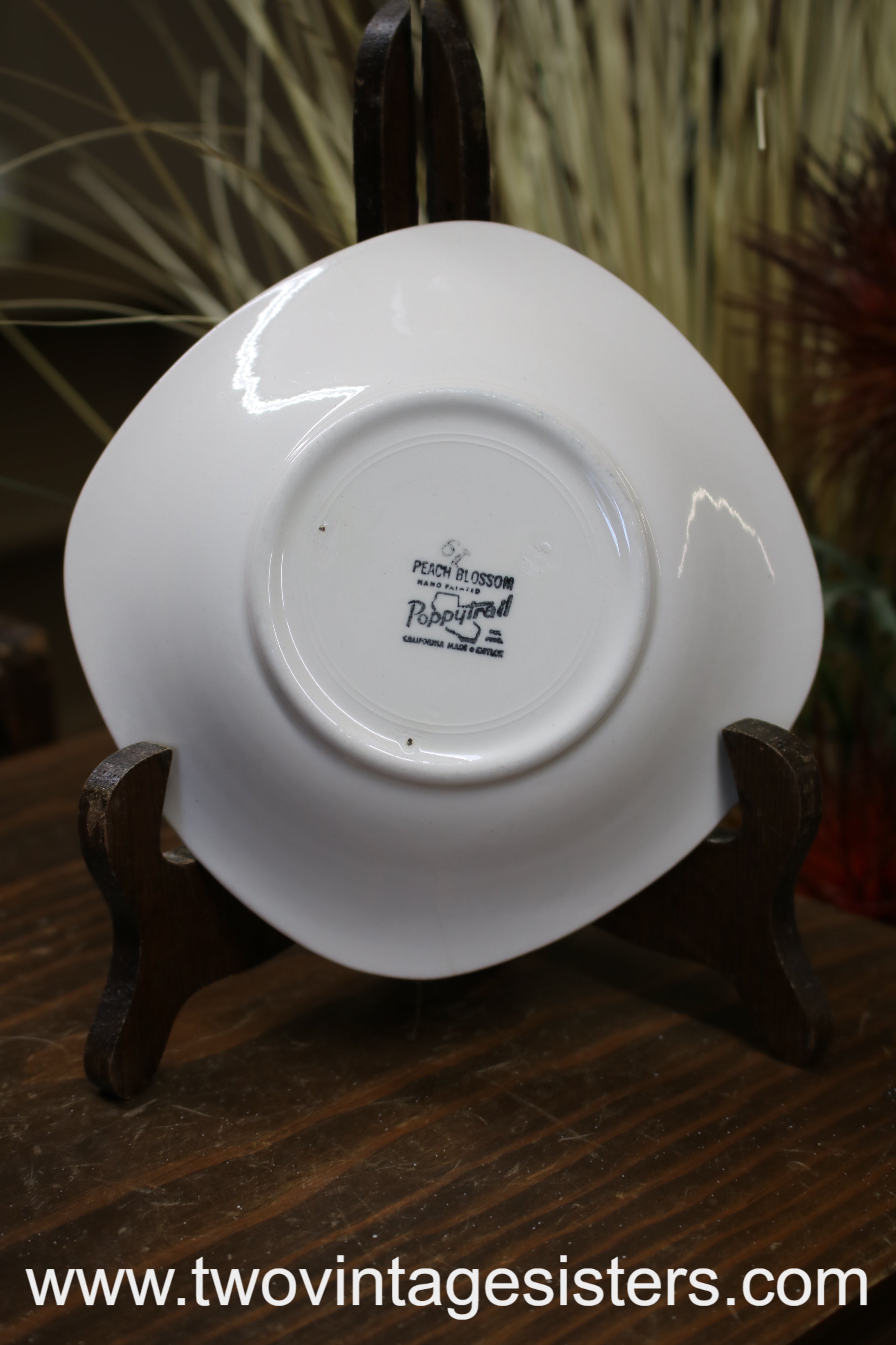 Metlox Poppytrail Peach Blossom Fruit Bowl Metlox Poppytrail Peach Blossom Fruit Bowl