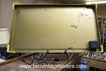 Load image into Gallery viewer, Tudor 1949 TRU Action Electric Football Game
