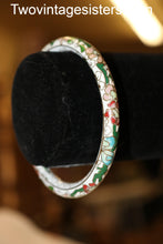 Load image into Gallery viewer, Vintage Cloisonné White Bangle Flowers  
