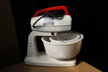 Load image into Gallery viewer, Vintage Original Montgomery Ward Blender 94-VDC-2020a
