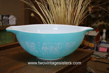 Load image into Gallery viewer, Pyrex Mixing Bowl Cinderella Butterprint Turquoise
