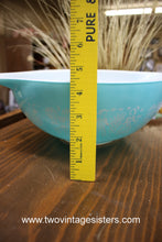 Load image into Gallery viewer, Pyrex Mixing Bowl Cinderella Butterprint Turquoise
