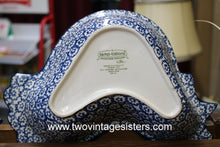 Load image into Gallery viewer, Temptations Blue Old World Nesting Chicken Bowls
