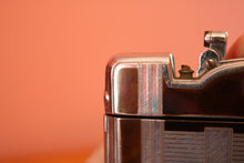 Load image into Gallery viewer, Ronson Ten A Case Lighter 1940s Mocha Enameled Cig Card Cash Case
