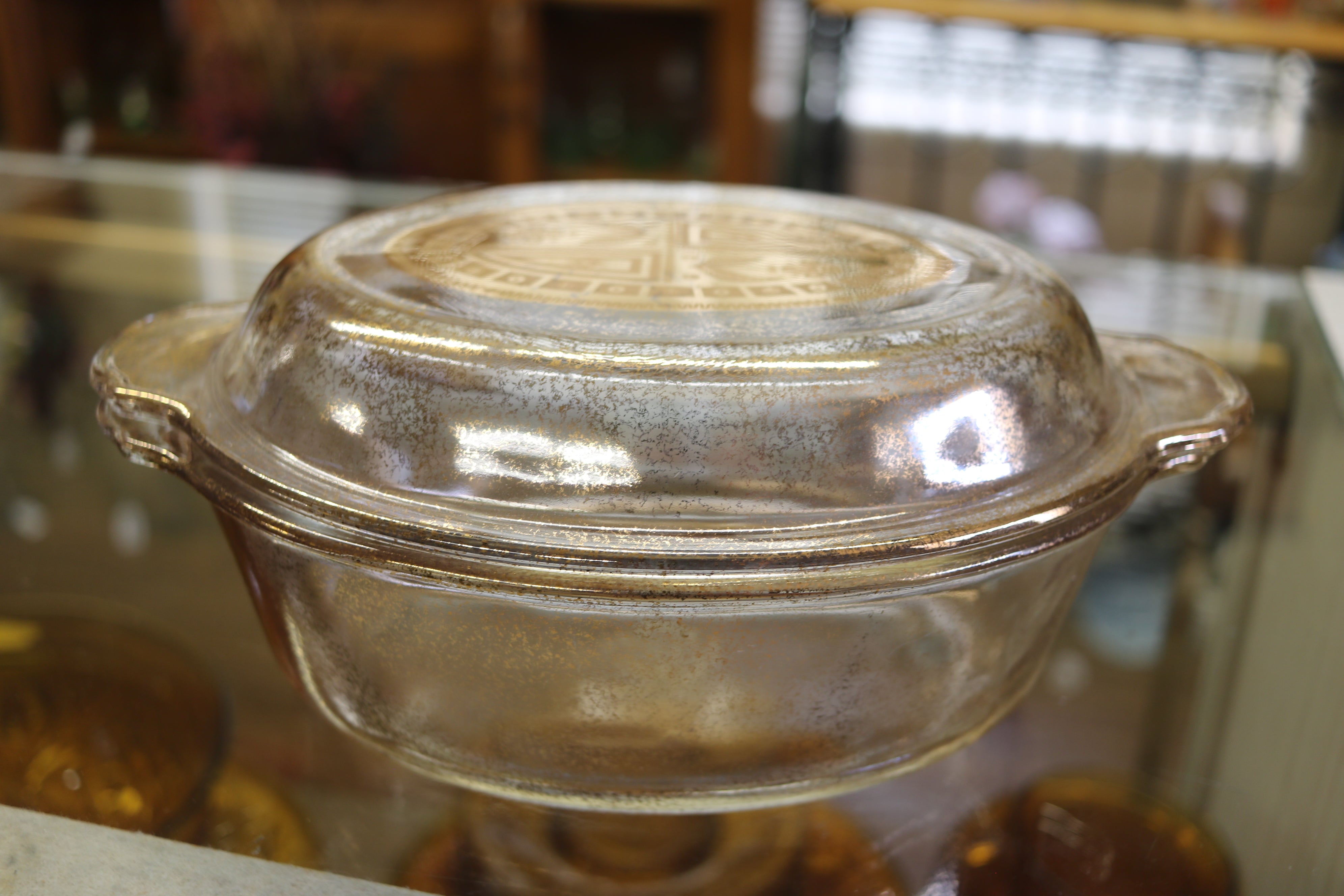 Anchor Hocking Fire King Vintage Gold Fleck 1/2 QT Wheat